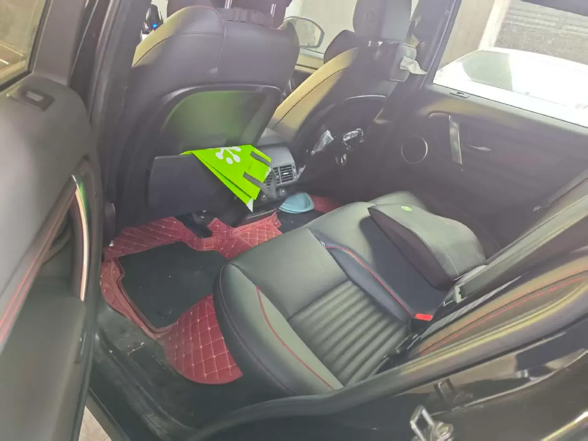 2022 Land Rover Discovery Sport 2.0T 249HP L4 9AT,autocango,china used car exporter,china ev exporter,chinese used car exporter,chinese used ev exporter