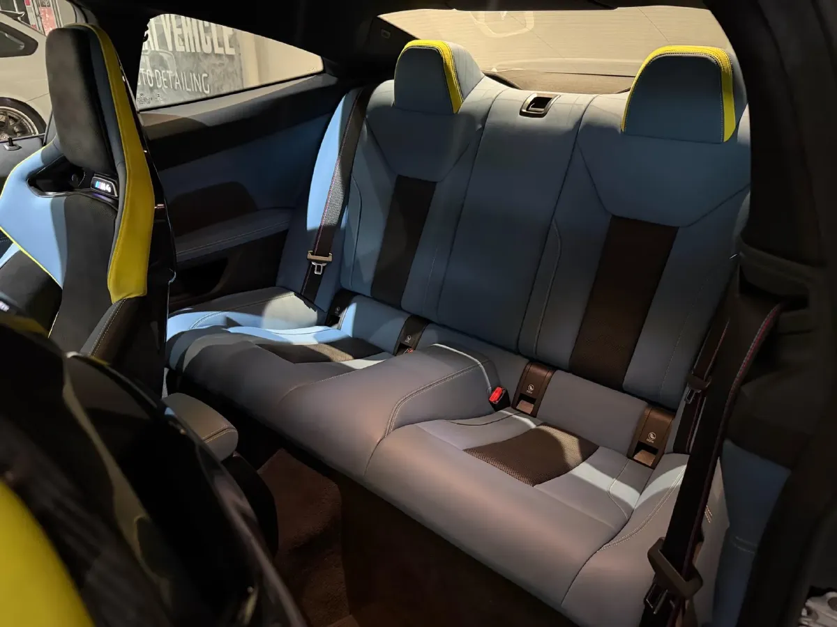 2021 BMW M4 3.0T 510HP L6 8AT,autocango,china used car exporter,china ev exporter,chinese used car exporter,chinese used ev exporter