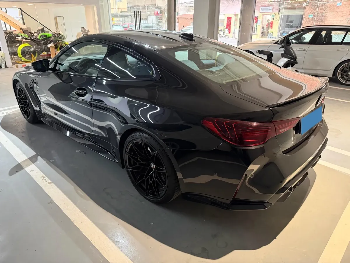 2021 BMW M4 3.0T 510HP L6 8AT,autocango,china used car exporter,china ev exporter,chinese used car exporter,chinese used ev exporter