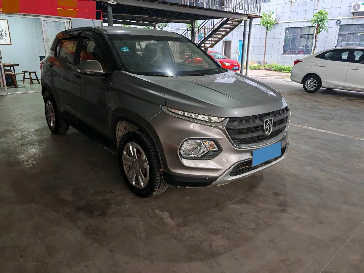 2017 BaoJun 510 1.5L 112HP L4 6MT,autocango,china used car exporter,china ev exporter,chinese used car exporter,chinese used ev exporter