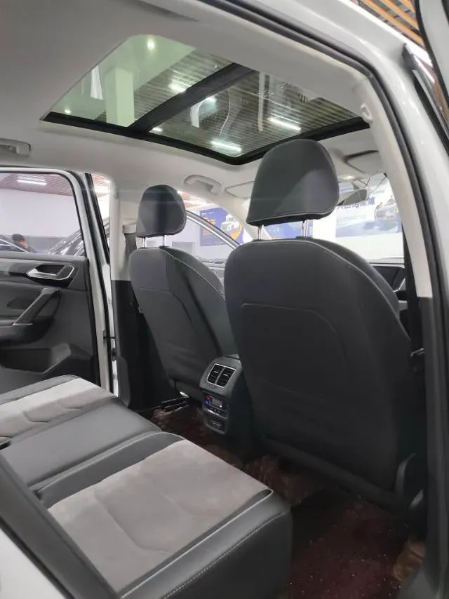 2020 Volkswagen Tayron X 2.0T 186HP L4 7DCT,autocango,china used car exporter,china ev exporter,chinese used car exporter,chinese used ev exporter