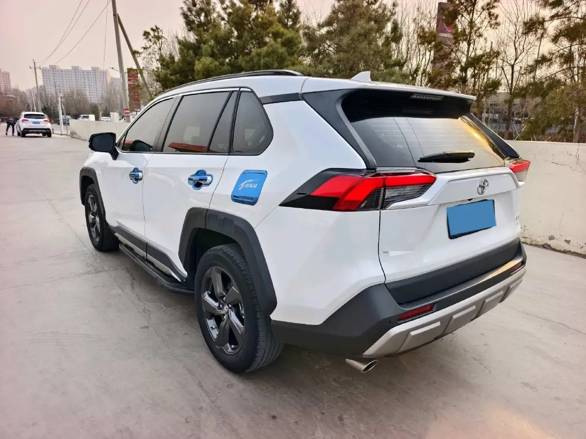 2022 Toyota RAV4 2.0L 171HP L4 CVT,autocango,china used car exporter,china ev exporter,chinese used car exporter,chinese used ev exporter