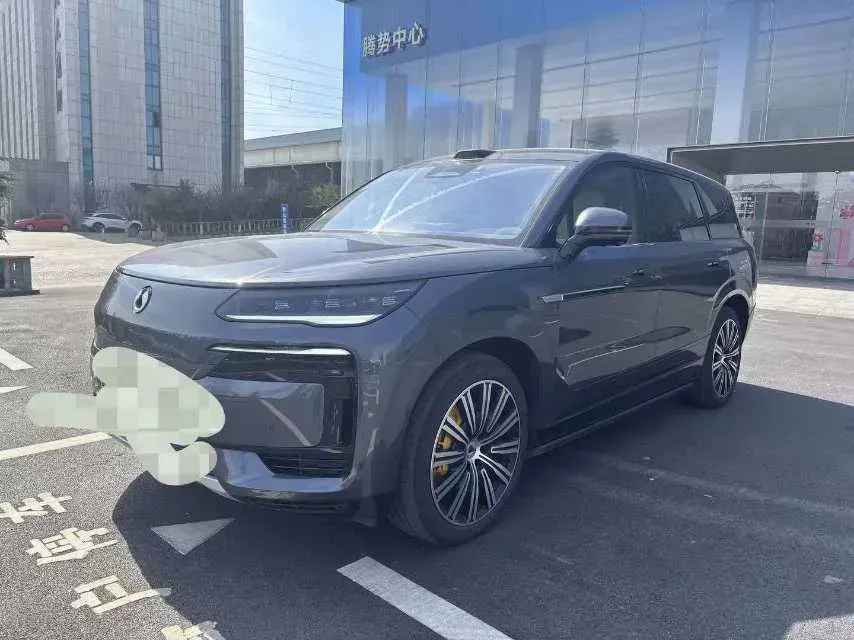 2025 Denza DenzaN9 2.0T 207HP L4 E-CVT PHEV,autocango,china used car exporter,china ev exporter,chinese used car exporter,chinese used ev exporter
