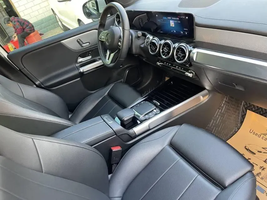 2021 Mercedes-Benz GLB Class 1.3T 136HP L4 7DCT,autocango,china used car exporter,china ev exporter,chinese used car exporter,chinese used ev exporter