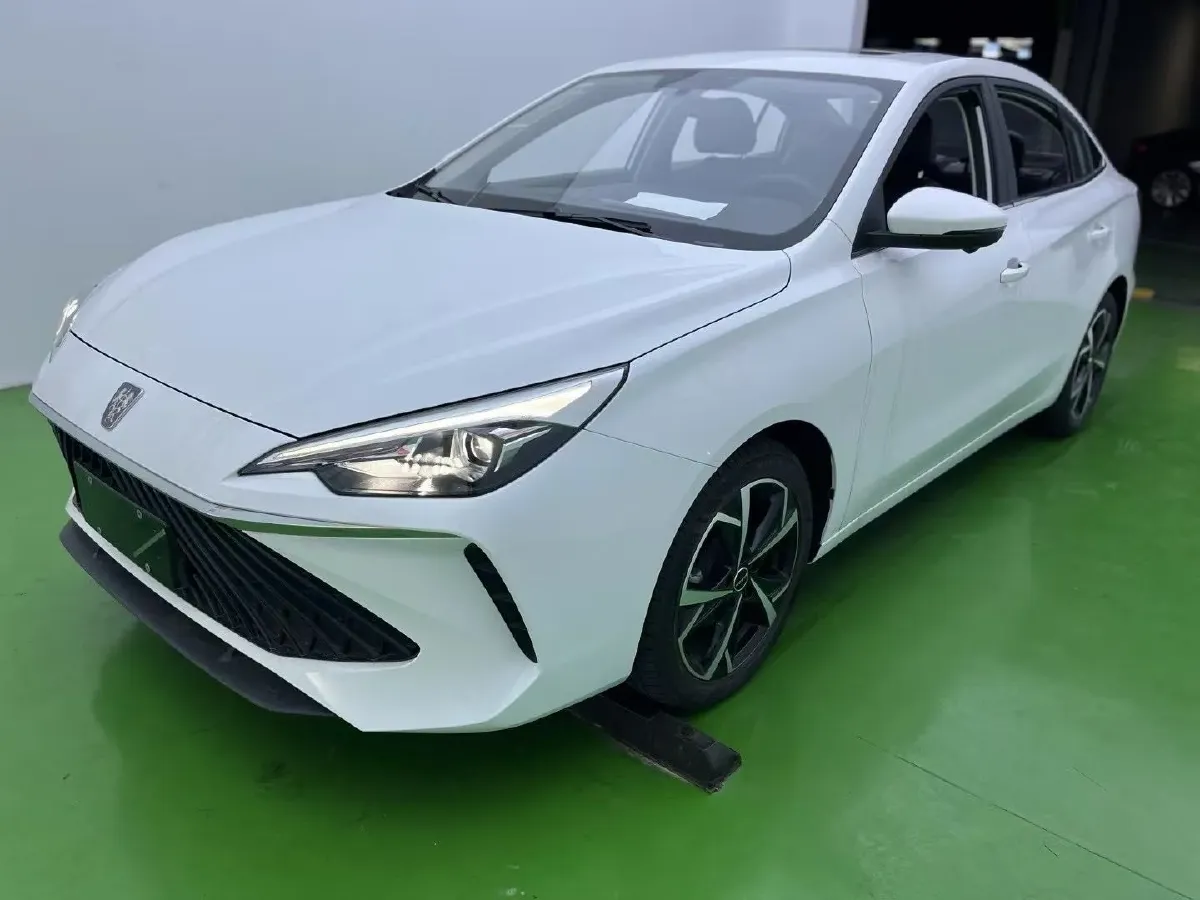 2024 Roewe i5 1.5L 129HP L4 CVT,autocango,china used car exporter,china ev exporter,chinese used car exporter,chinese used ev exporter