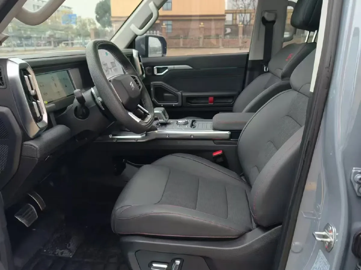 2023 Jetour Traveller 2.0T 254HP L4 7DCT,autocango,china used car exporter,china ev exporter,chinese used car exporter,chinese used ev exporter