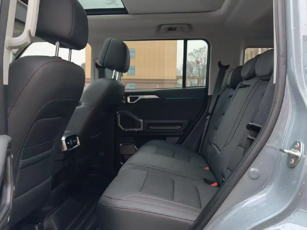 2023 Jetour Traveller 2.0T 254HP L4 7DCT,autocango,china used car exporter,china ev exporter,chinese used car exporter,chinese used ev exporter