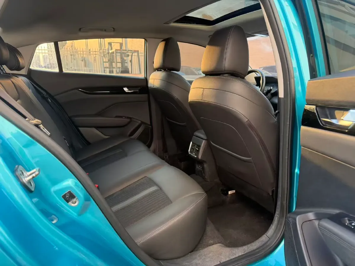 2020 DongFeng Aeolus YiXuan 1.5T 150HP L4 6DCT,autocango,china used car exporter,china ev exporter,chinese used car exporter,chinese used ev exporter