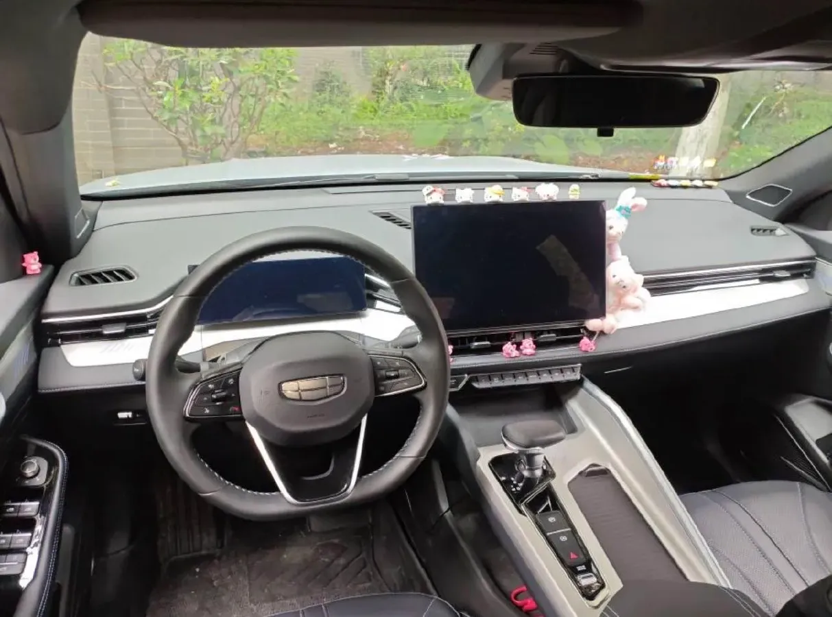 2025 Geely Preface 1.5T 181HP L4 7DCT,autocango,china used car exporter,china ev exporter,chinese used car exporter,chinese used ev exporter