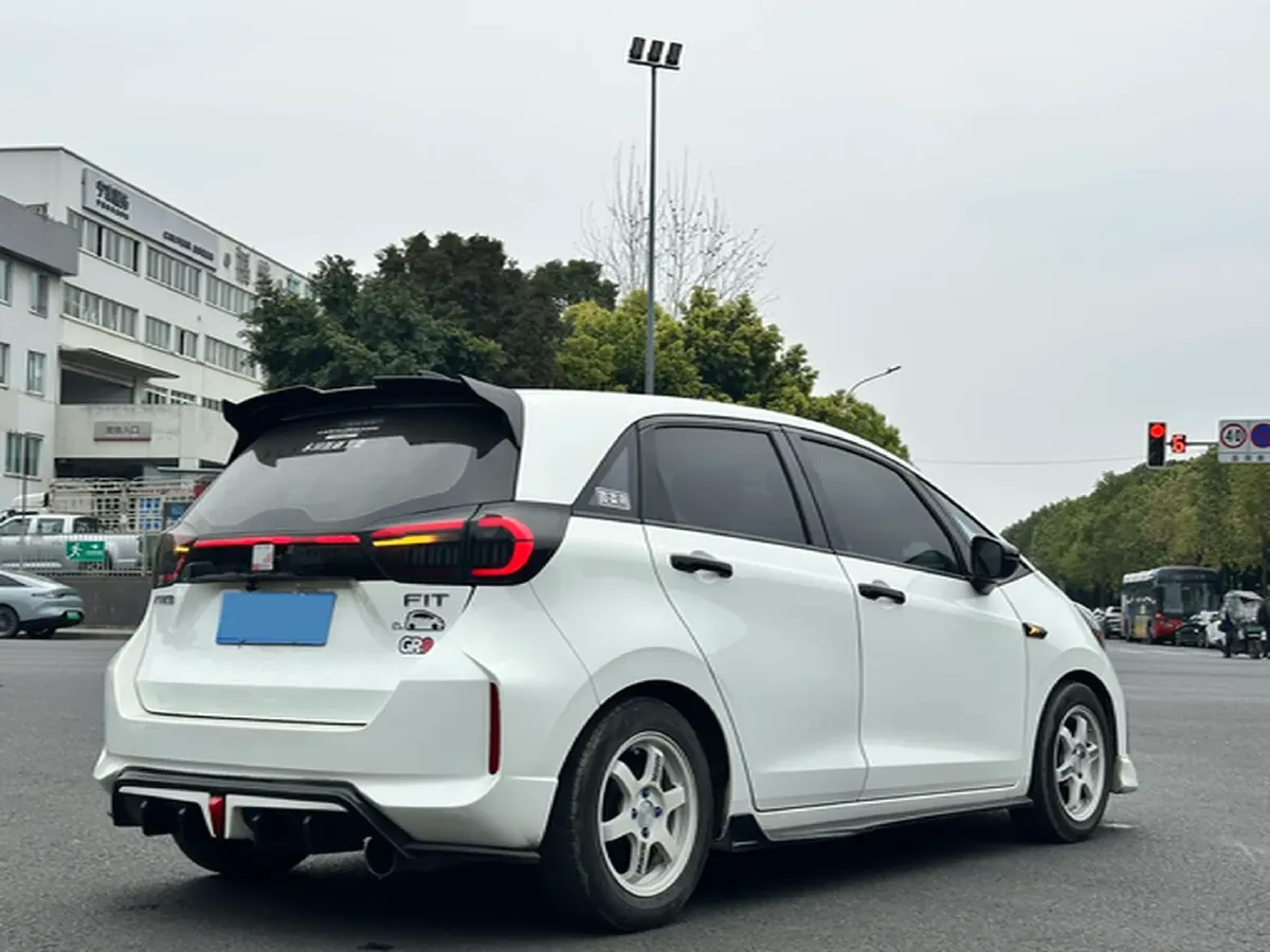 2021 Honda Fit 1.5L 131HP L4 CVT,autocango,china used car exporter,china ev exporter,chinese used car exporter,chinese used ev exporter