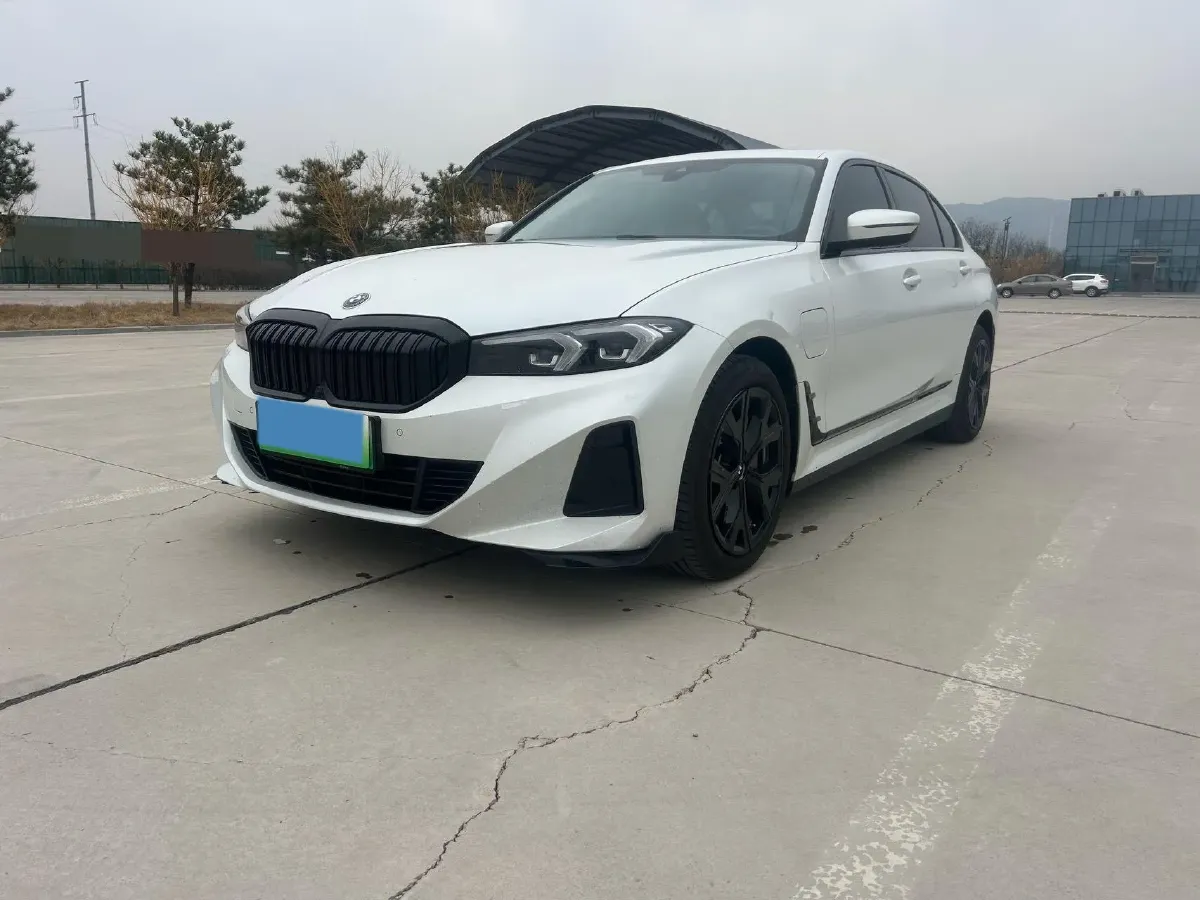 2024 BMW i3 BEV 70KWH,autocango,china used car exporter,china ev exporter,chinese used car exporter,chinese used ev exporter