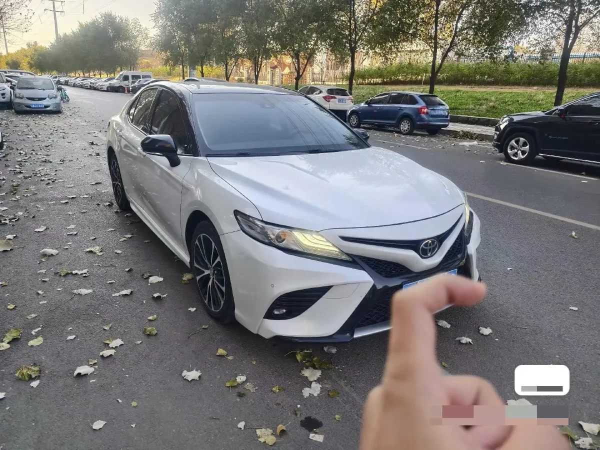 2019 Toyota Camry 2.5L 209HP L4 8AT,autocango,china used car exporter,china ev exporter,chinese used car exporter,chinese used ev exporter