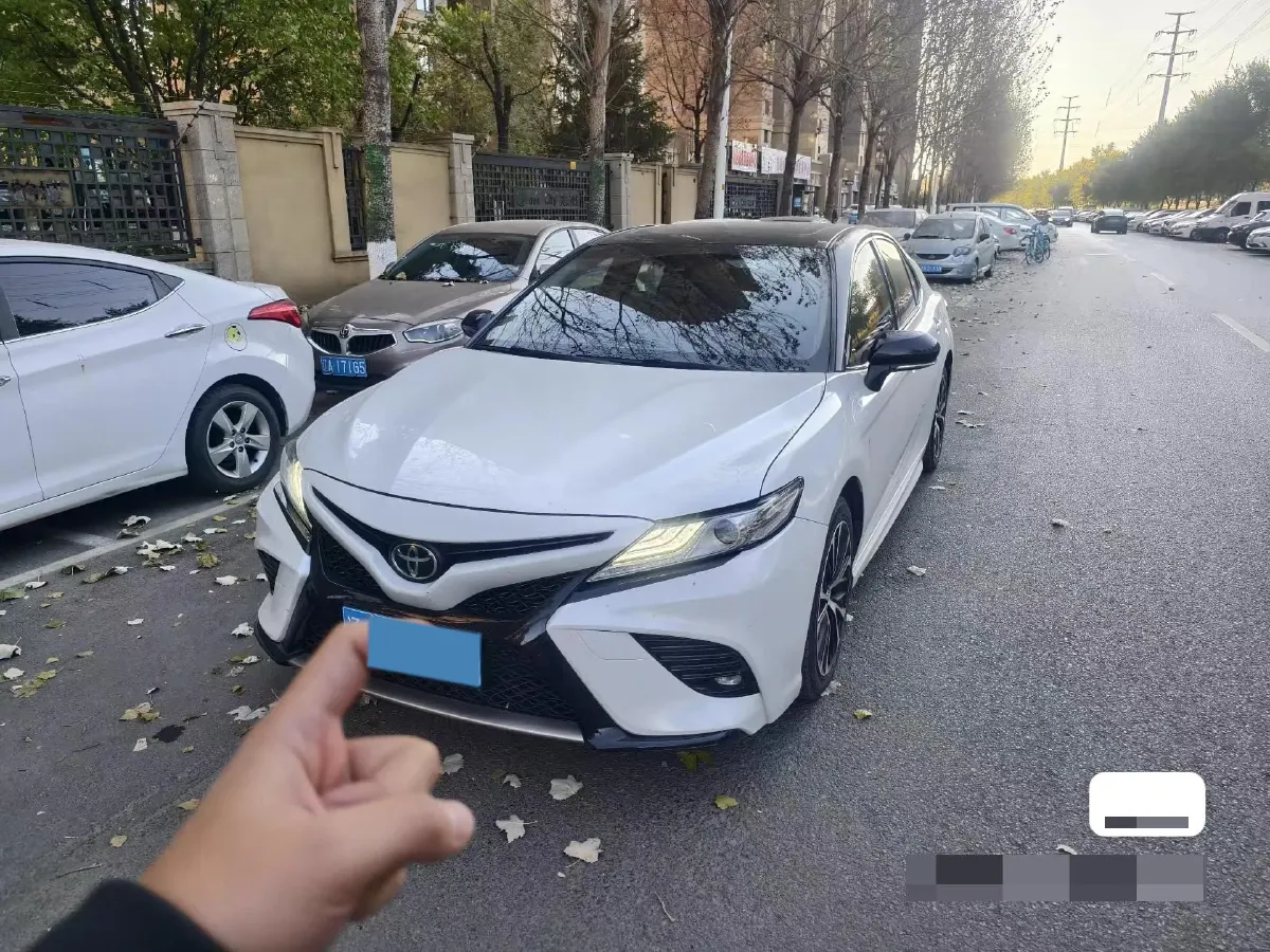 2019 Toyota Camry 2.5L 209HP L4 8AT,autocango,china used car exporter,china ev exporter,chinese used car exporter,chinese used ev exporter