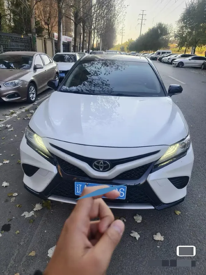 2019 Toyota Camry 2.5L 209HP L4 8AT,autocango,china used car exporter,china ev exporter,chinese used car exporter,chinese used ev exporter