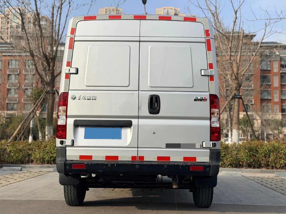 2021 DongFeng DFAC YuFeng 2.0T 127HP L4 6MT,autocango,china used car exporter,china ev exporter,chinese used car exporter,chinese used ev exporter