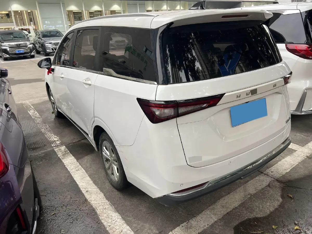2022 WuLing JiaChen 1.5L 99HP L4 6MT,autocango,china used car exporter,china ev exporter,chinese used car exporter,chinese used ev exporter