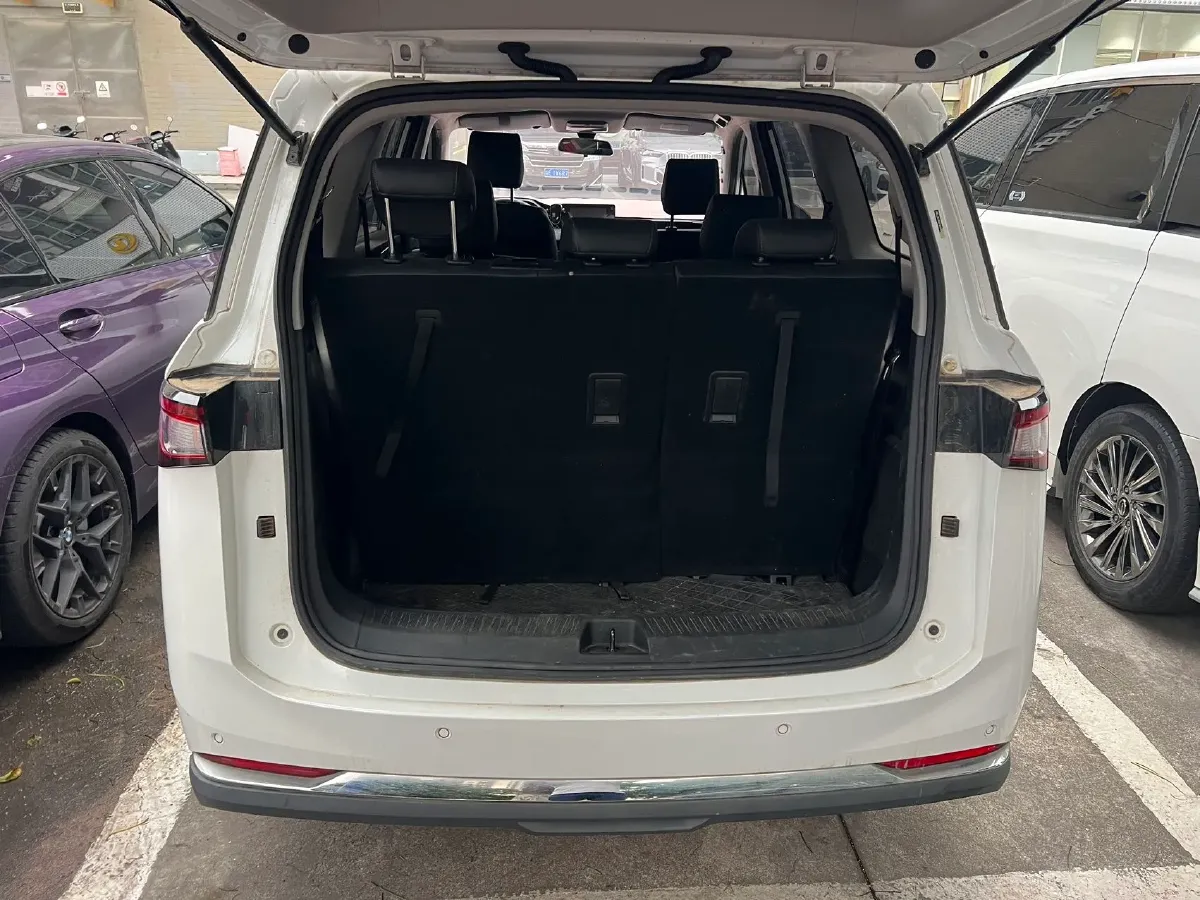 2022 WuLing JiaChen 1.5L 99HP L4 6MT,autocango,china used car exporter,china ev exporter,chinese used car exporter,chinese used ev exporter