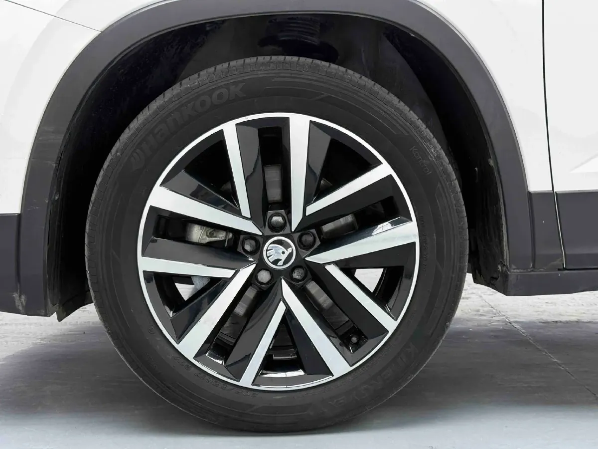 2021 Skoda Kamiq 1.5L 112HP L4 6AT,autocango,china used car exporter,china ev exporter,chinese used car exporter,chinese used ev exporter