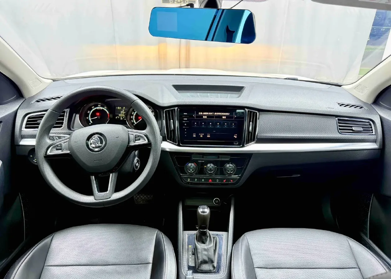 2021 Skoda Kamiq 1.5L 112HP L4 6AT,autocango,china used car exporter,china ev exporter,chinese used car exporter,chinese used ev exporter