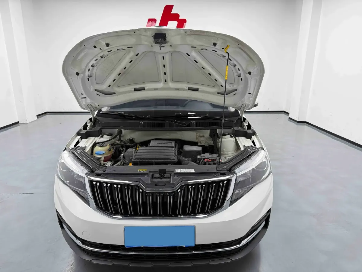 2021 Skoda Kamiq 1.5L 112HP L4 6AT,autocango,china used car exporter,china ev exporter,chinese used car exporter,chinese used ev exporter