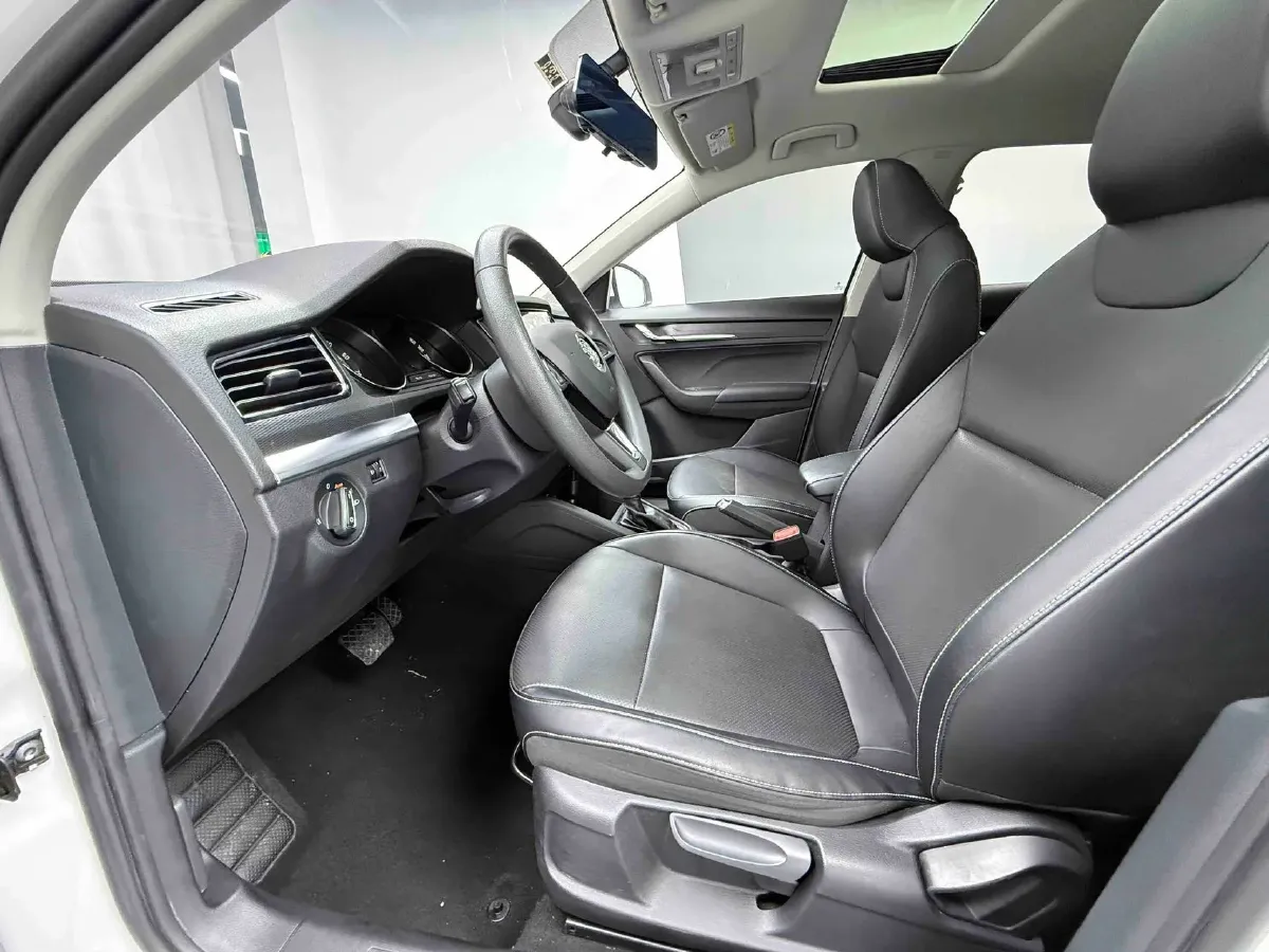 2021 Skoda Kamiq 1.5L 112HP L4 6AT,autocango,china used car exporter,china ev exporter,chinese used car exporter,chinese used ev exporter