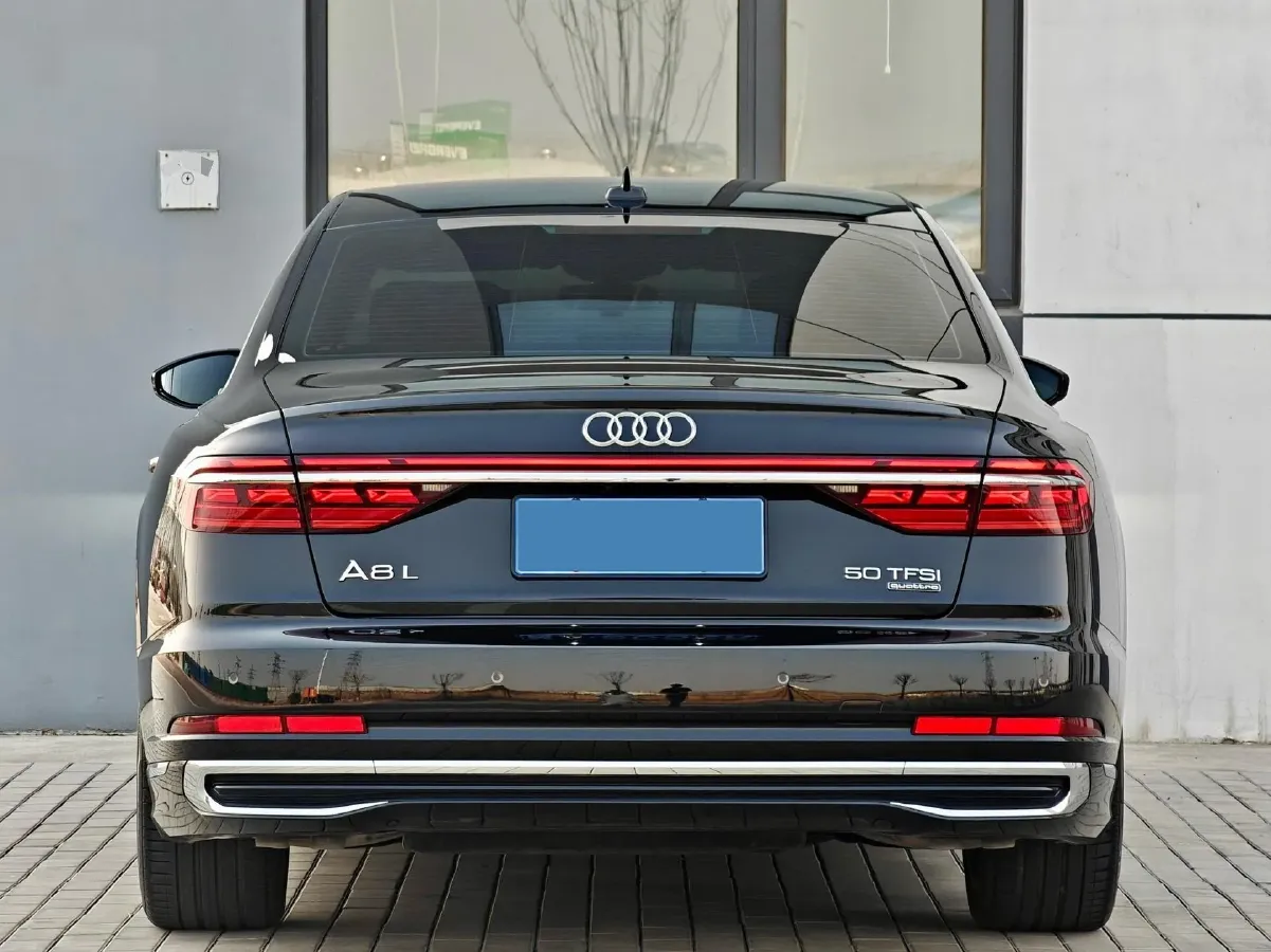 2024 Audi A8 3.0T 286HP V6 8AT,autocango,china used car exporter,china ev exporter,chinese used car exporter,chinese used ev exporter
