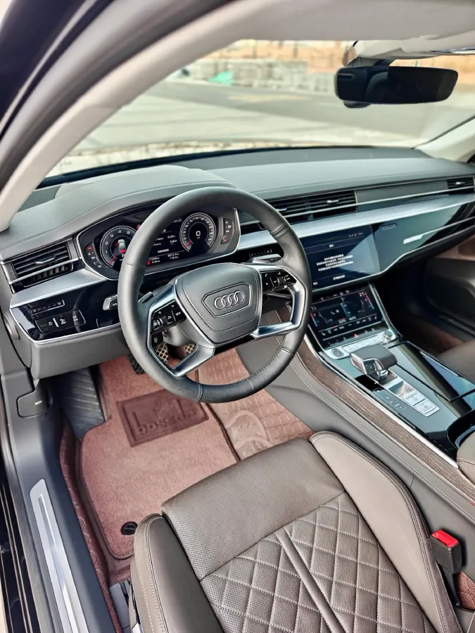 2024 Audi A8 3.0T 286HP V6 8AT,autocango,china used car exporter,china ev exporter,chinese used car exporter,chinese used ev exporter