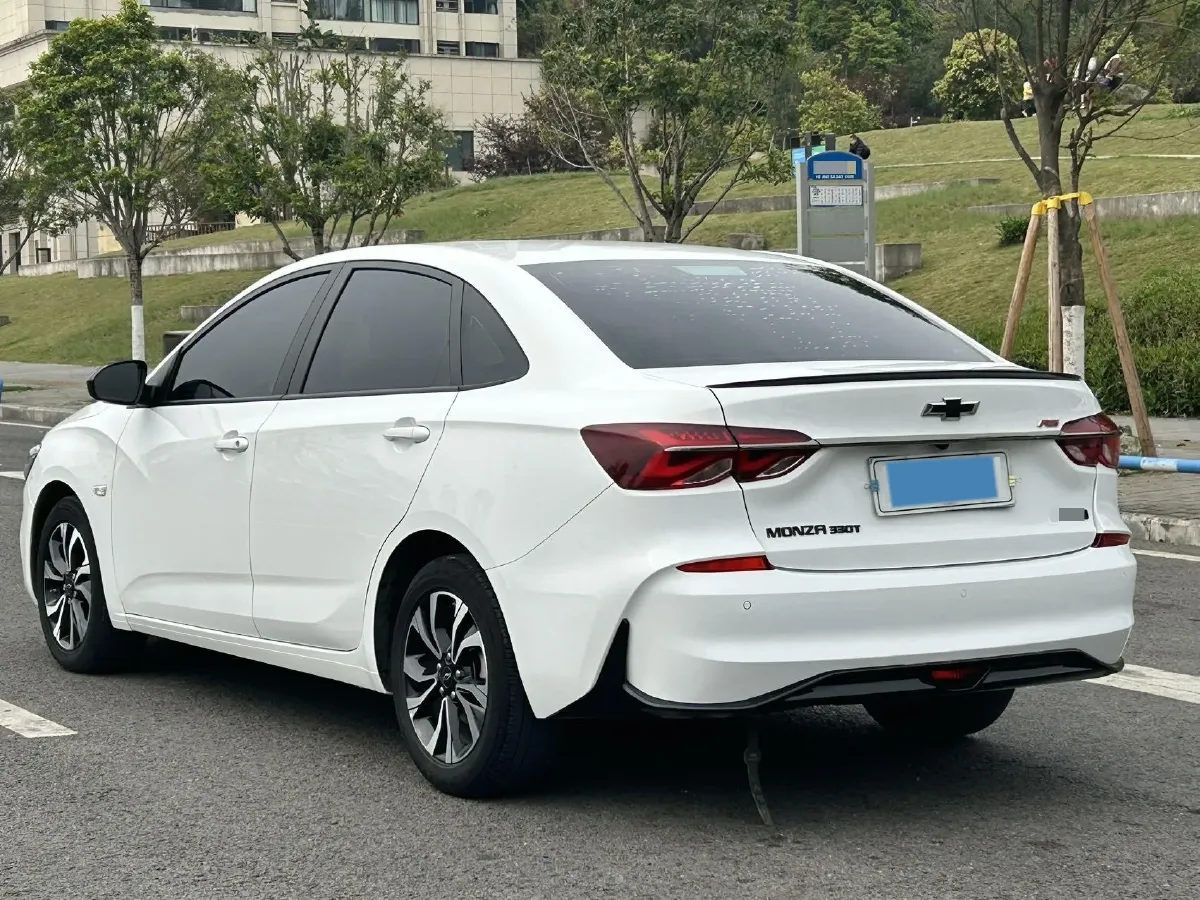 2022 Chevrolet Monza 1.3T 163HP L3 6AT,autocango,china used car exporter,china ev exporter,chinese used car exporter,chinese used ev exporter