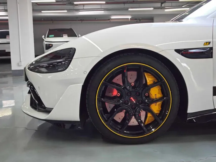 2025 MI SU7 Ultra BEV 93.7KWH,autocango,china used car exporter,china ev exporter,chinese used car exporter,chinese used ev exporter