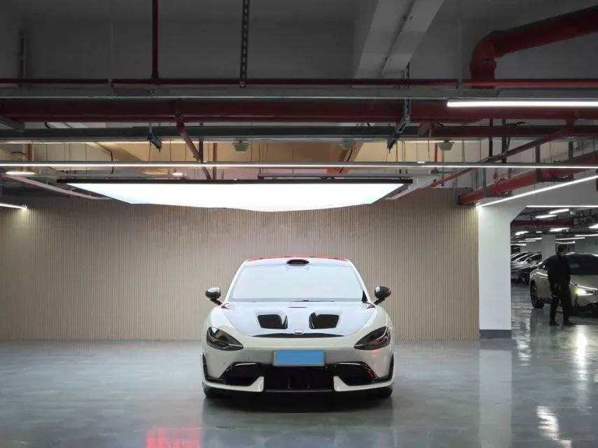 2025 MI SU7 Ultra BEV 93.7KWH,autocango,china used car exporter,china ev exporter,chinese used car exporter,chinese used ev exporter