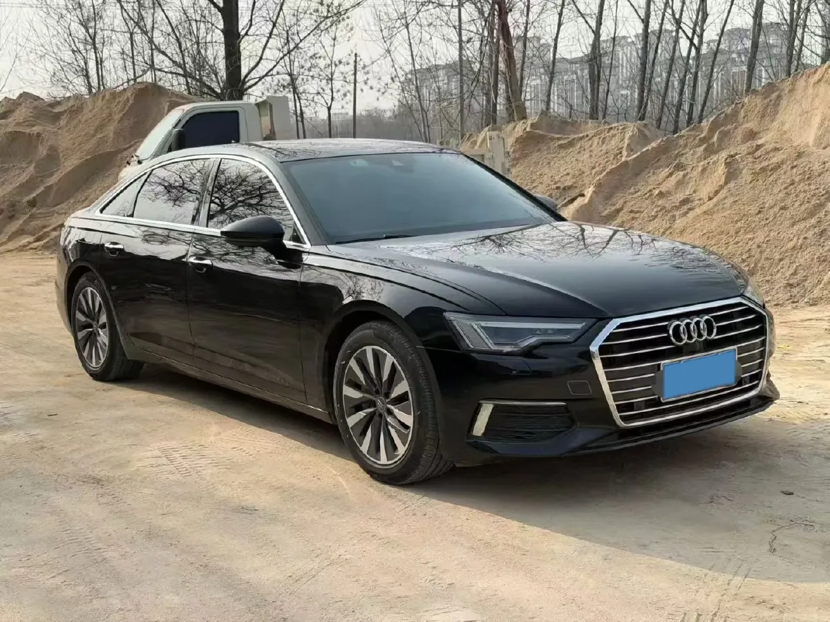 2022 Audi A6L 2.0T 224HP L4 7DCT,autocango,china used car exporter,china ev exporter,chinese used car exporter,chinese used ev exporter