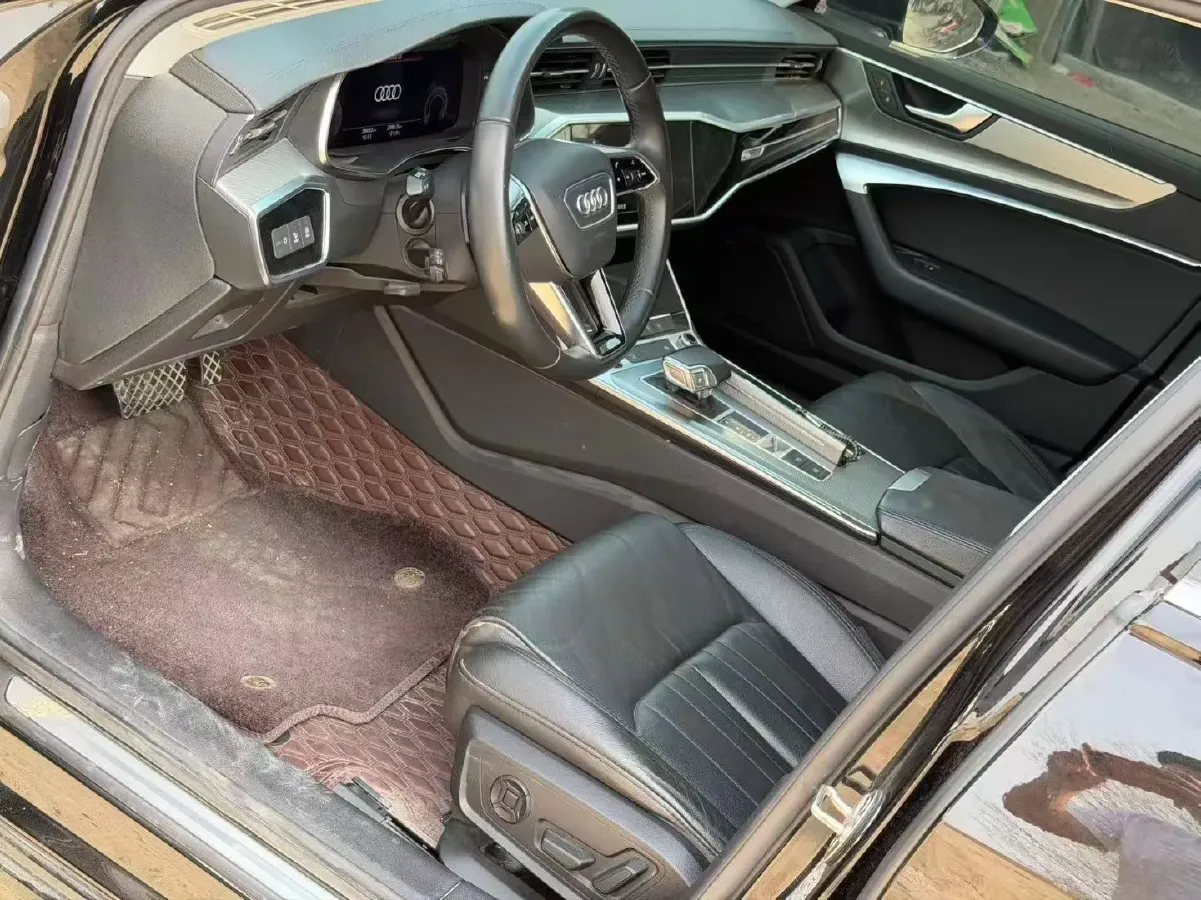 2022 Audi A6L 2.0T 224HP L4 7DCT,autocango,china used car exporter,china ev exporter,chinese used car exporter,chinese used ev exporter