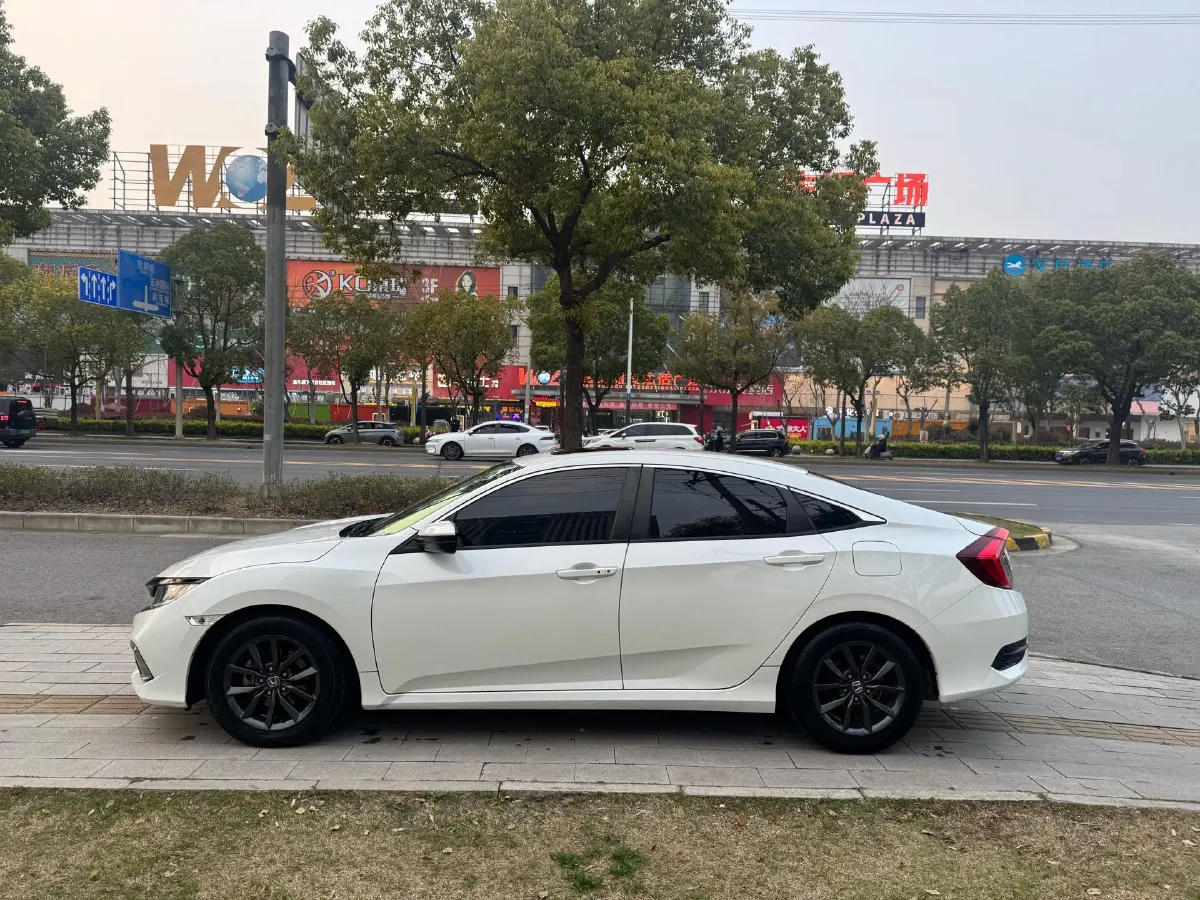 2019 Honda Civic 1.5T 177HP L4 CVT,autocango,china used car exporter,china ev exporter,chinese used car exporter,chinese used ev exporter
