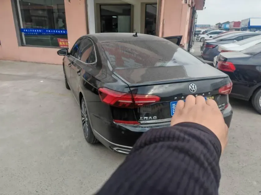2020 Volkswagen Passat 2.0T 186HP L4 7DCT,autocango,china used car exporter,china ev exporter,chinese used car exporter,chinese used ev exporter
