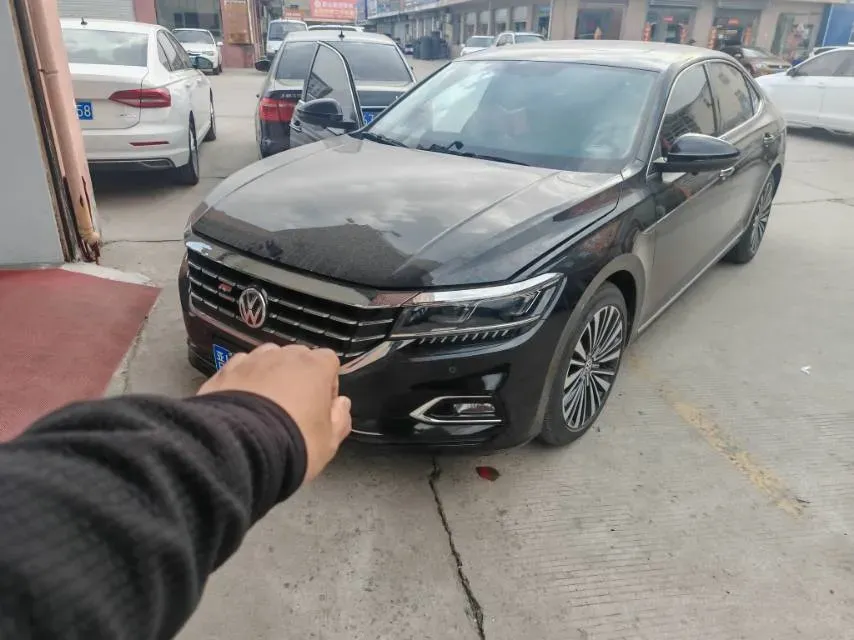 2020 Volkswagen Passat 2.0T 186HP L4 7DCT,autocango,china used car exporter,china ev exporter,chinese used car exporter,chinese used ev exporter