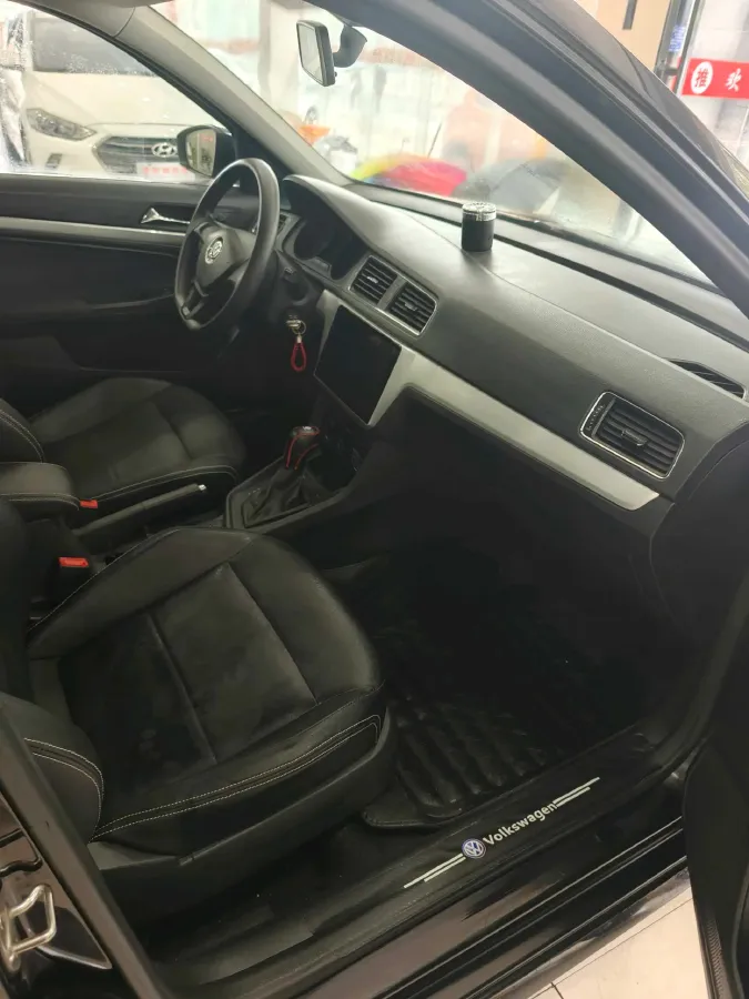 2017 Volkswagen Lavida 1.6L 110HP L4 6AT,autocango,china used car exporter,china ev exporter,chinese used car exporter,chinese used ev exporter