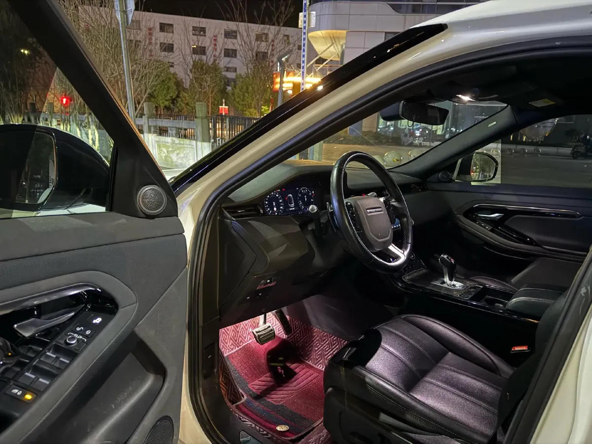 2020 Land Rover Range Rover Evoque 2.0T 249HP L4 9AT,autocango,china used car exporter,china ev exporter,chinese used car exporter,chinese used ev exporter