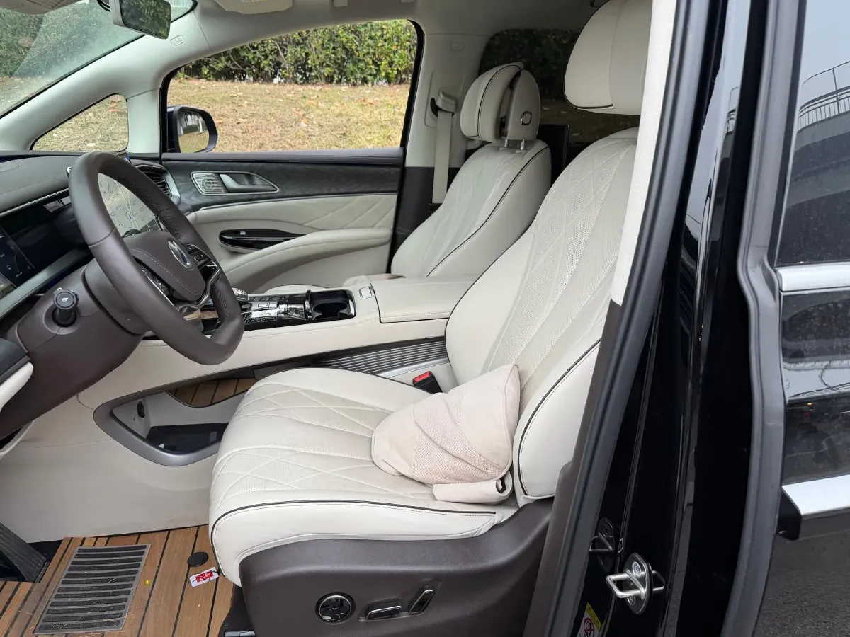 2024 Denza D9 1.5T 139HP L4 E-CVT PHEV 40KWH,autocango,china used car exporter,china ev exporter,chinese used car exporter,chinese used ev exporter