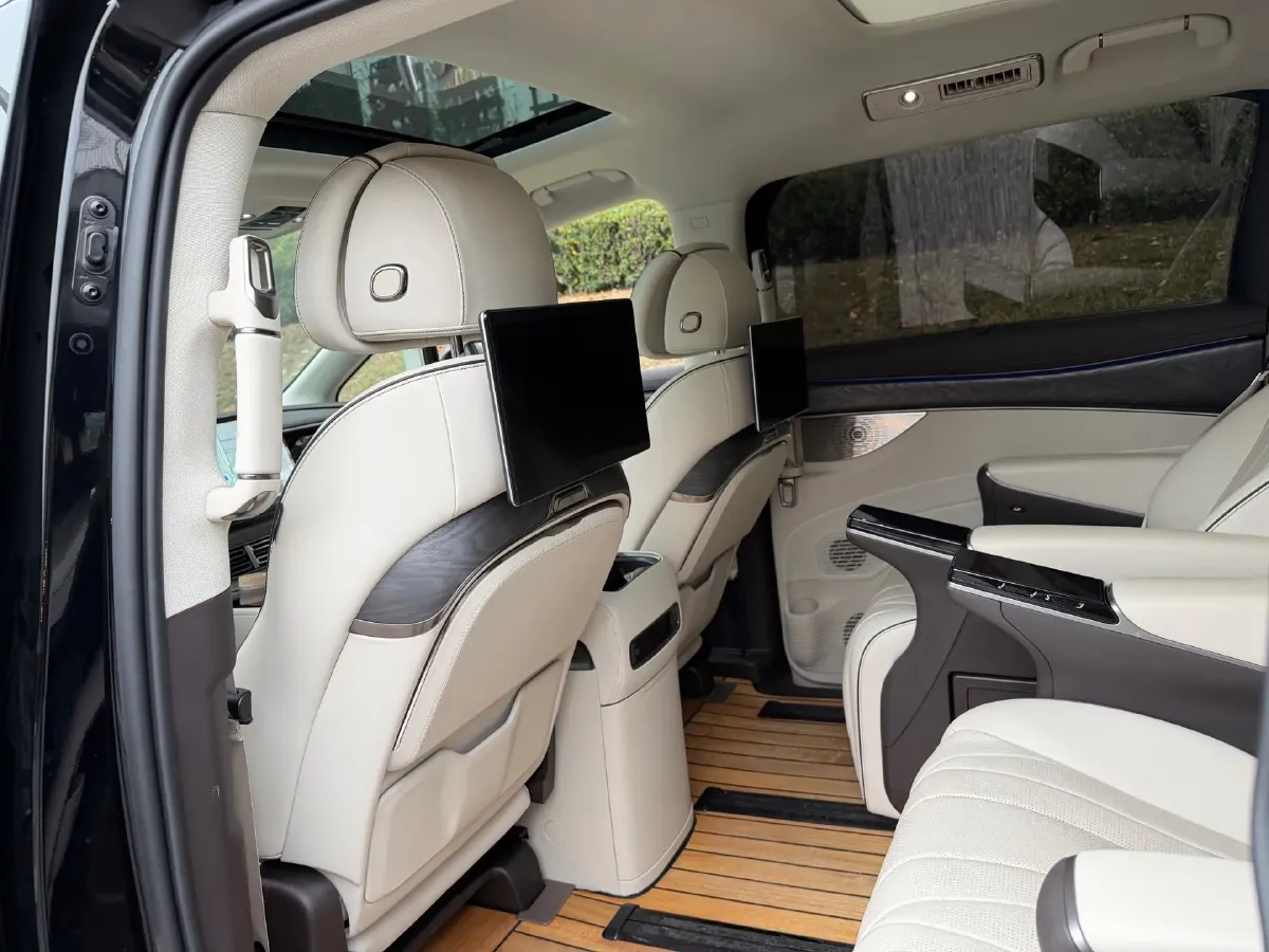 2024 Denza D9 1.5T 139HP L4 E-CVT PHEV 40KWH,autocango,china used car exporter,china ev exporter,chinese used car exporter,chinese used ev exporter