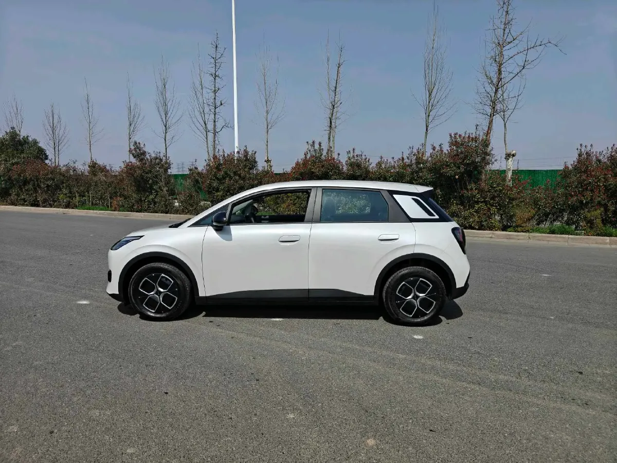 2025 Aion AION UT BEV,autocango,china used car exporter,china ev exporter,chinese used car exporter,chinese used ev exporter