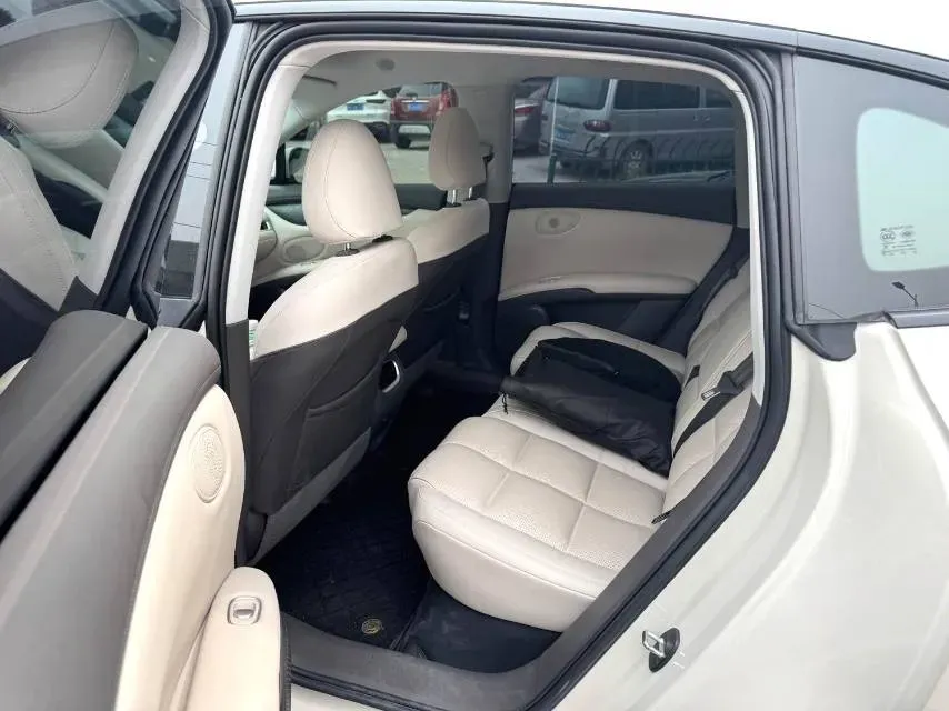 2023 IM LS6 BEV 90KWH,autocango,china used car exporter,china ev exporter,chinese used car exporter,chinese used ev exporter