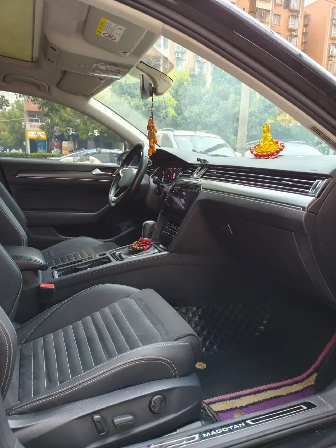 2020 Volkswagen Magotan 2.0T 186HP L4 7DCT,autocango,china used car exporter,china ev exporter,chinese used car exporter,chinese used ev exporter