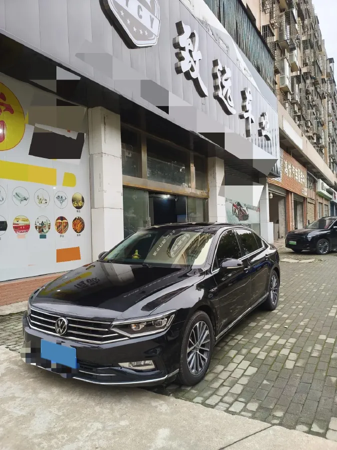 2020 Volkswagen Magotan 2.0T 186HP L4 7DCT,autocango,china used car exporter,china ev exporter,chinese used car exporter,chinese used ev exporter