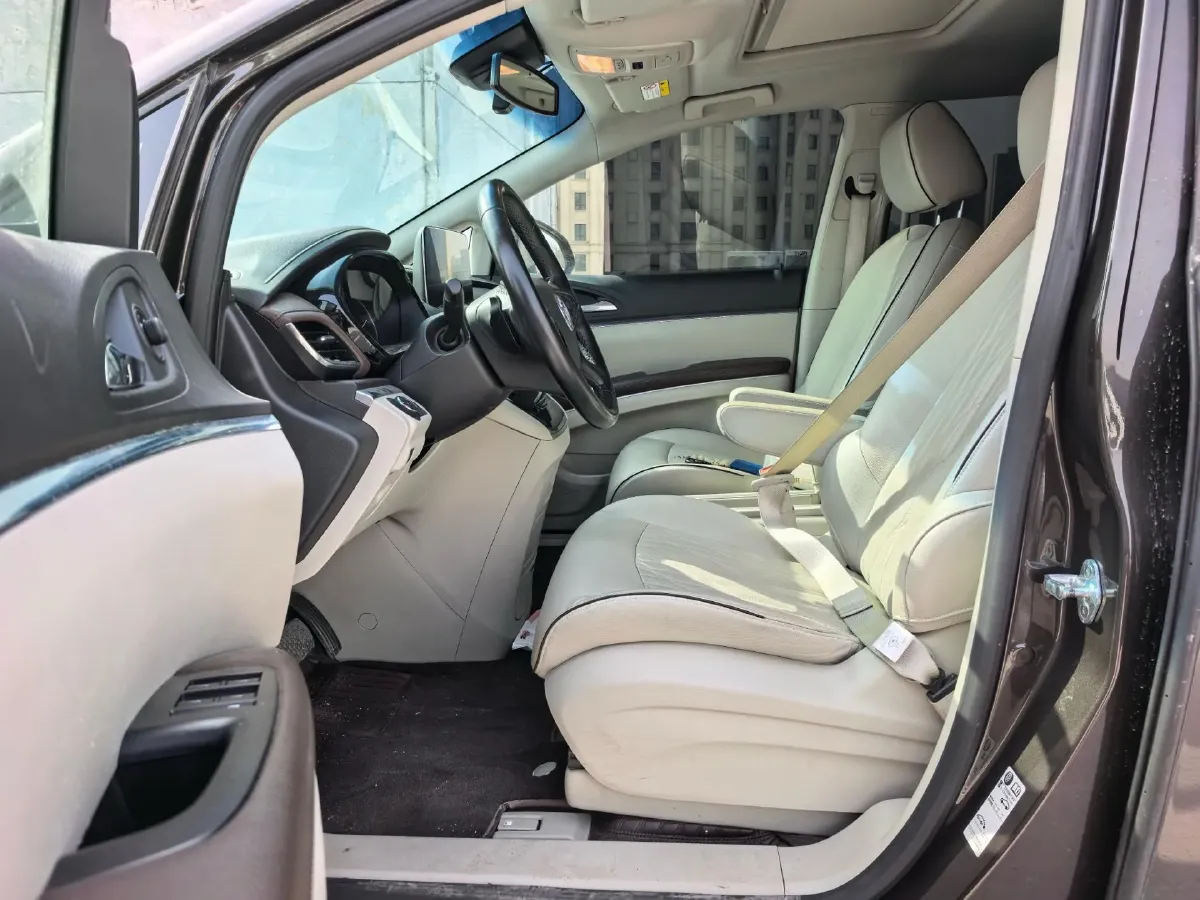 2020 Buick GL8 2.0T 237HP L4 9AT,autocango,china used car exporter,china ev exporter,chinese used car exporter,chinese used ev exporter