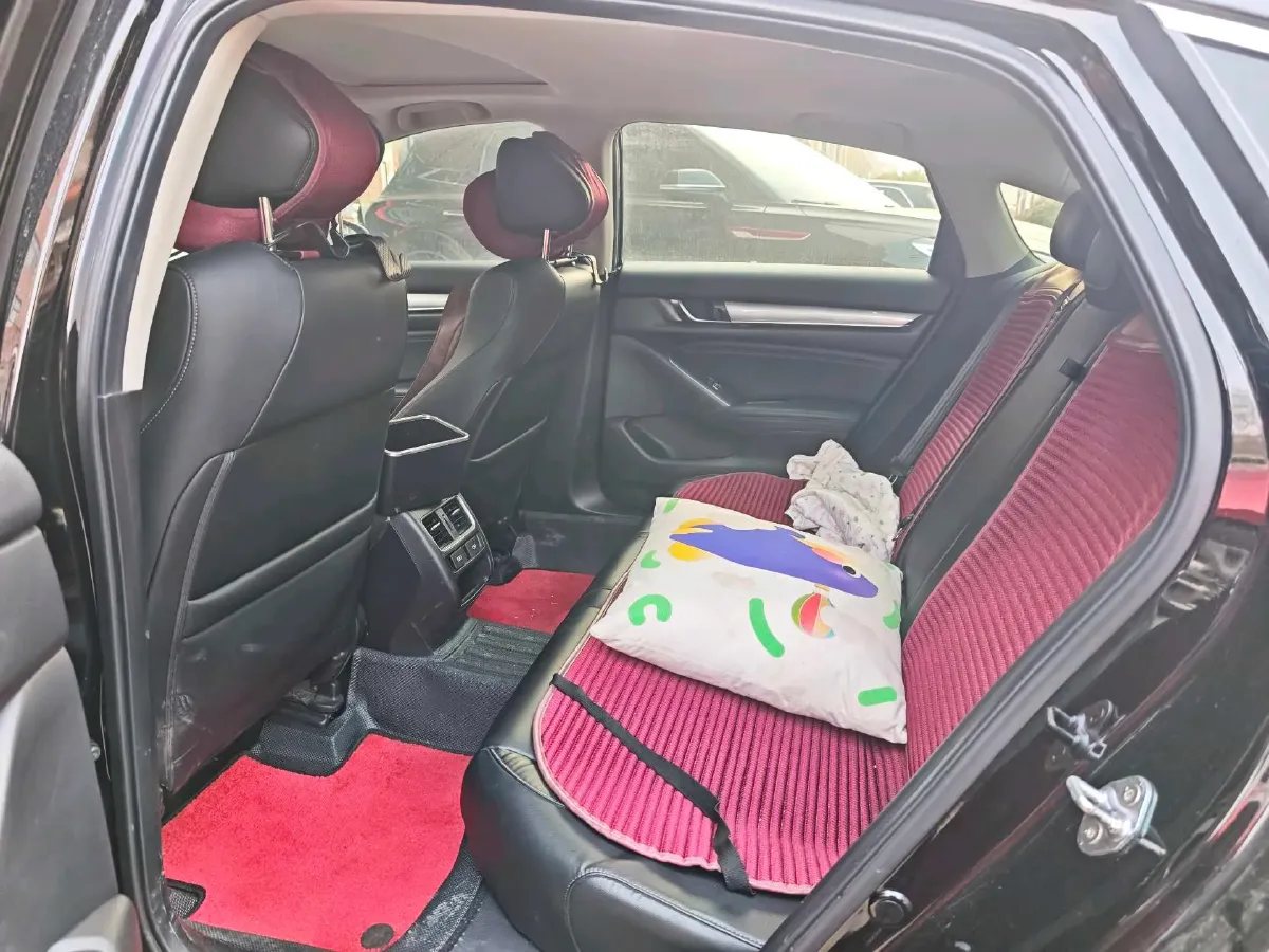 2022 Honda Accord 1.5T 194HP L4 CVT,autocango,china used car exporter,china ev exporter,chinese used car exporter,chinese used ev exporter
