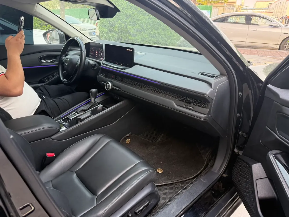 2025 Honda Accord 1.5T 192HP L4 CVT,autocango,china used car exporter,china ev exporter,chinese used car exporter,chinese used ev exporter