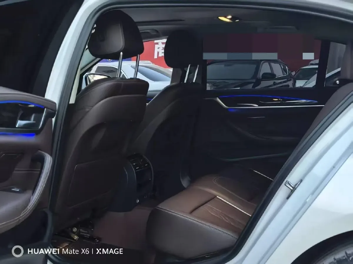 2022 BMW 5 Series 2.0T 184HP L4 8AT,autocango,china used car exporter,china ev exporter,chinese used car exporter,chinese used ev exporter