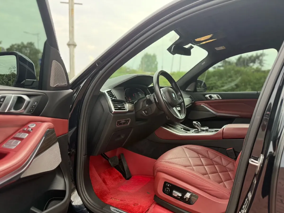 2022 BMW X5 3.0T 333HP L6 8AT,autocango,china used car exporter,china ev exporter,chinese used car exporter,chinese used ev exporter