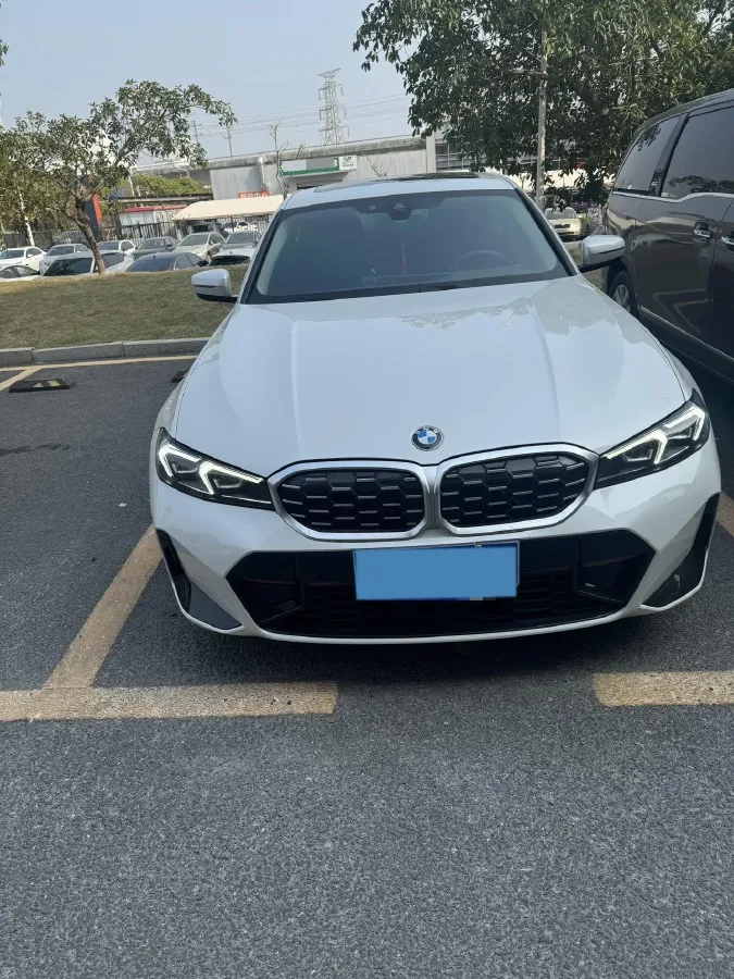 2024 BMW 3 Series 2.0T 156HP L4 8AT,autocango,china used car exporter,china ev exporter,chinese used car exporter,chinese used ev exporter