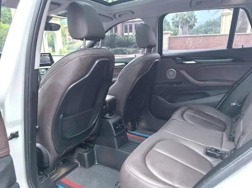 2022 BMW X1 2.0T 192HP L4 7DCT,autocango,china used car exporter,china ev exporter,chinese used car exporter,chinese used ev exporter